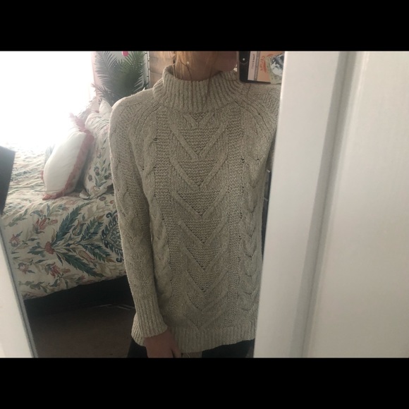 Thick sweater. - Picture 2 of 3